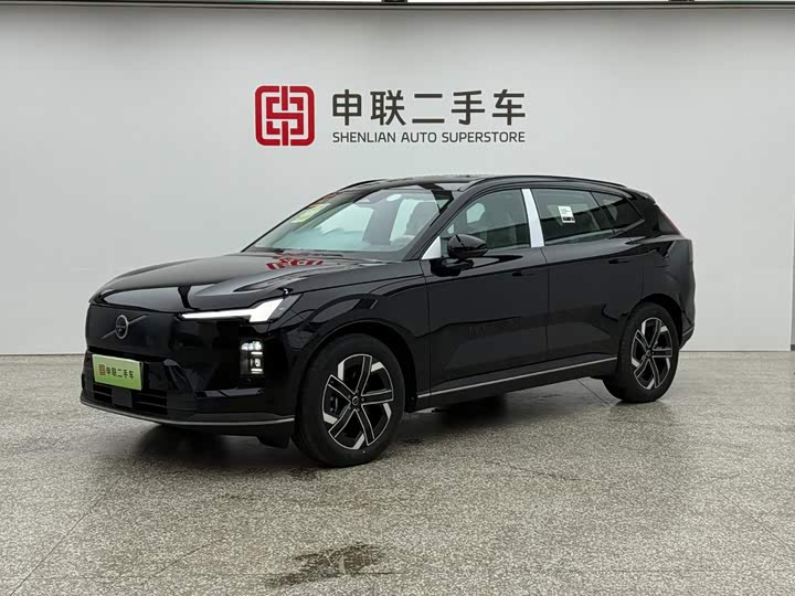 XC70PHEV 2026 Model AWDUltra Long RangeCore