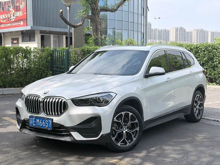 2022 BMW X1 2022 sDrive25Li Leading Model