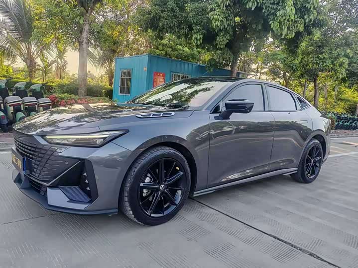 UNI-V 2024 Model 1.5T Premium Version
