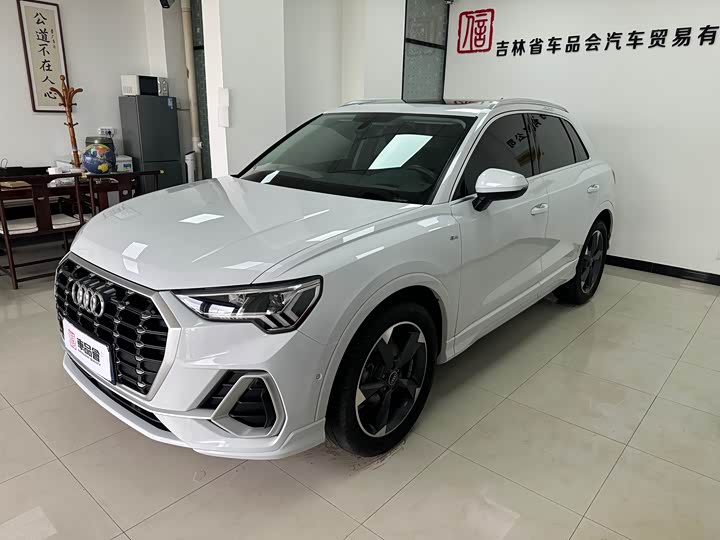 2023 Audi Q3 2023 35 TFSI Fashionable and Dynamic (1.4T)