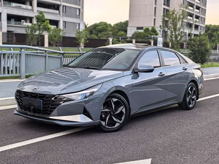 One 1.5L CVT LUXPremium Edition
