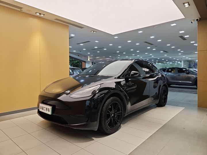 2023 Model Y 2022 Refresh RWD
