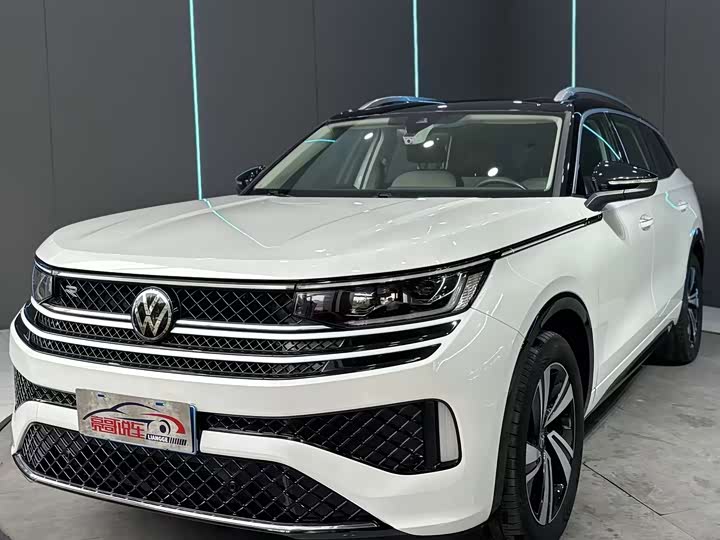 Tavendor 2023 380TSI 4Motion R-Line Touring Edition