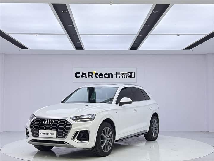 2022 Audi Q5L 2022 40T luxury and dynamic model