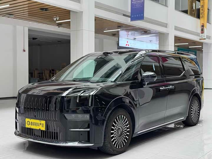 2025 Zeekr 009 2024 6-Seater Executive AWD 108kWh