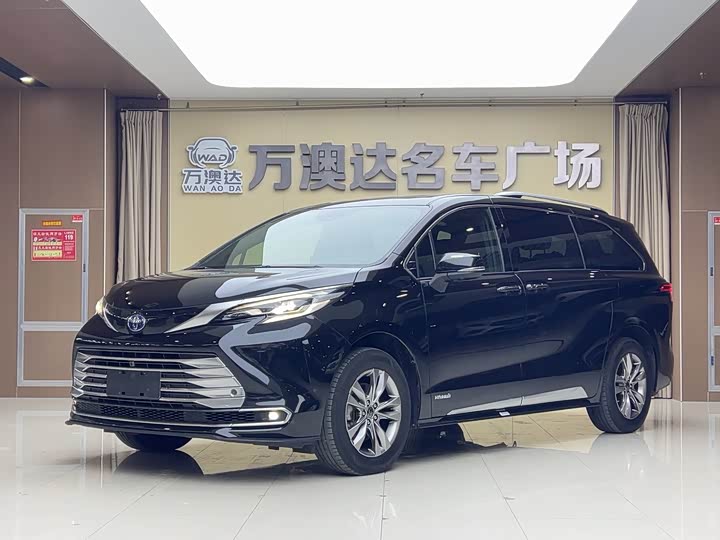 SIENNA 2021 2.5L Hybrid Platinum Edition