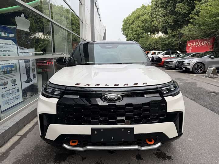 2024 Explorer 2024 2.3T EcoBoost Kunlun Peak Edition 7 seats