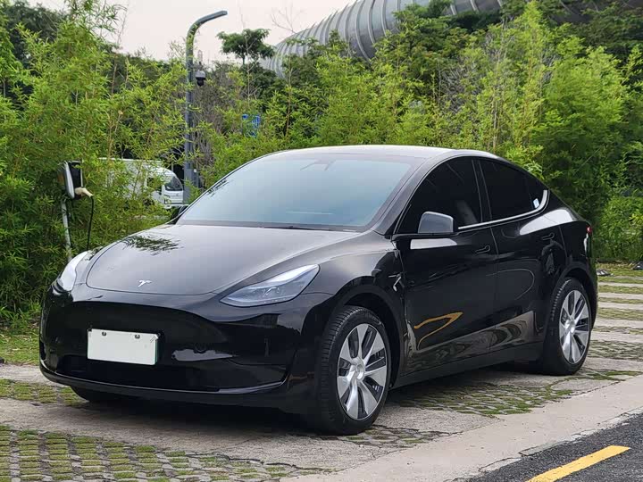 2023 Model Y 2022 Refresh RWD