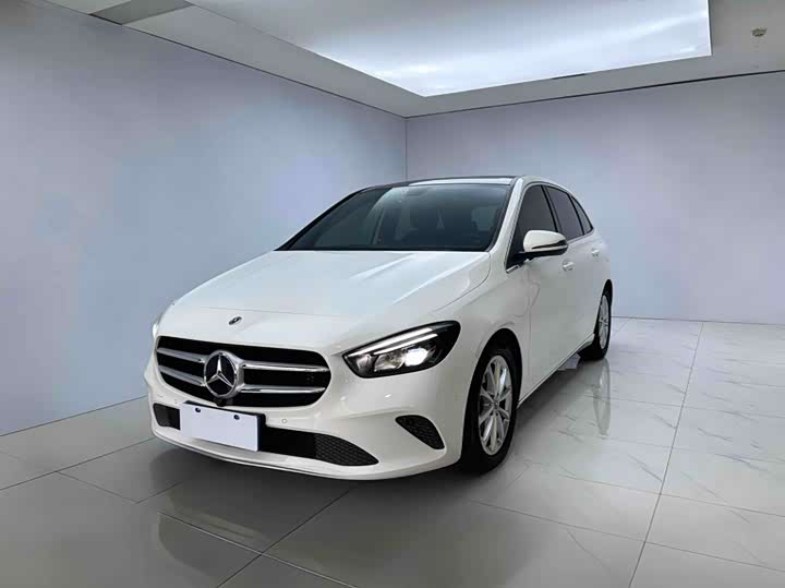 2021 Mercedes-Benz B-Class 2021 B 200 Fashion Model