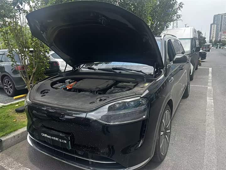 2024 Wenjie M9 2024 extended range Max version 42kWh 6-seater version