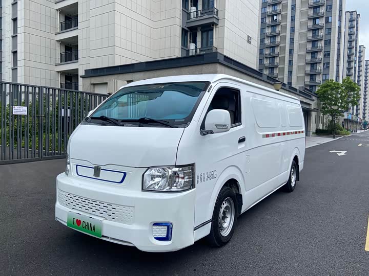 Long-distance Star Enjoy E6 2020 van transporter low roof load capacity 1365kg CATL high power