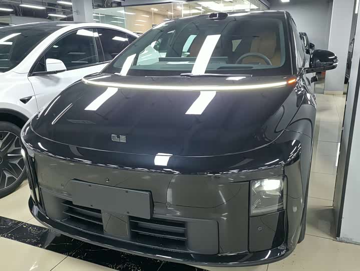 2026 Ideal i6 2025 two-wheel drive standard version