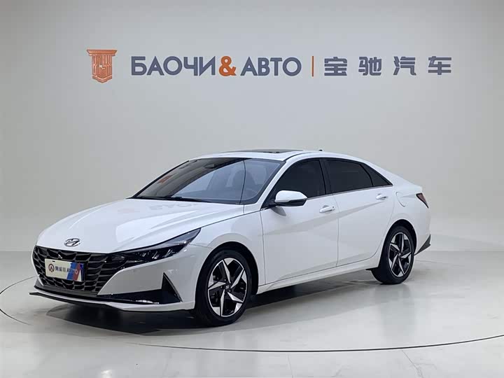 Elantra 2022 1.5L CVT LUX Premium Edition