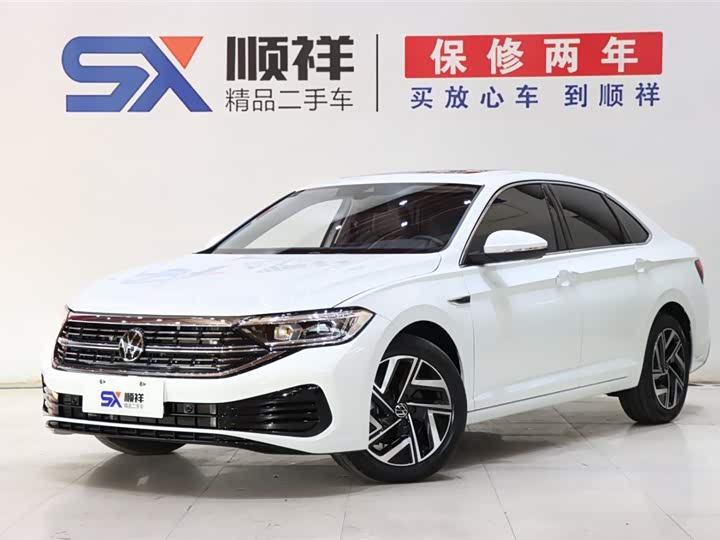Sagitar 2025 Model 300TSI DSGBeyond Edition