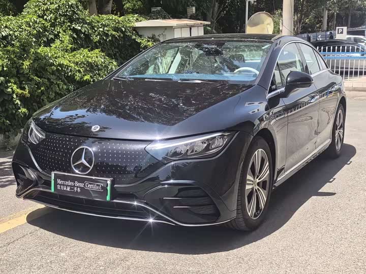 2025 Mercedes-Benz EQE 2025 500 4MATIC Pioneer Edition