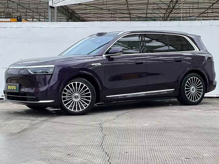 2025 Wenjie M8 2025 extended range Max version 53.4kWh 6-seater version (192-line lidar)