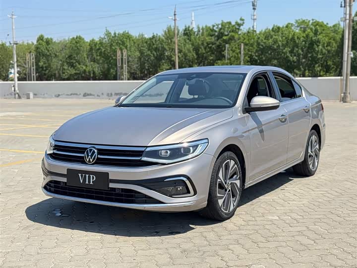 2022 Bora 2023 model 200TSI DSG Zhixing PRO version