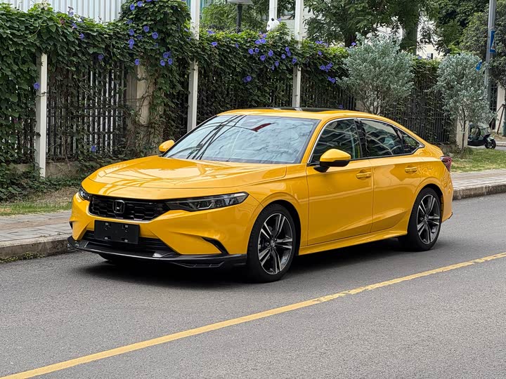 Stylish 2022 240TURBO CVT Exclusive Edition
