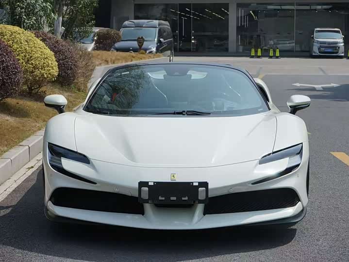SF90 2021 3.9T V8 Spider