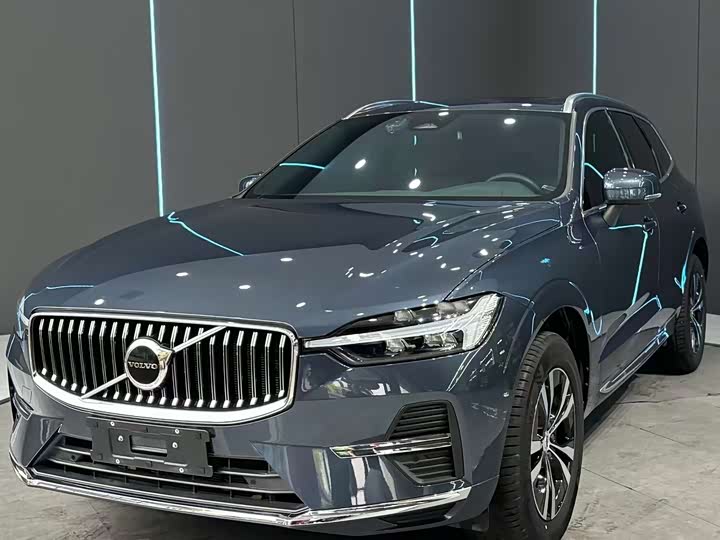 2024 Volvo XC60 2024 B5 AWD Plus Luxury