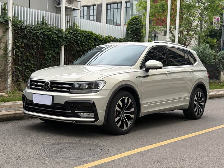 2021 Tiguan L 2021 330TSI Automatic FWD R-Line Premium Edition