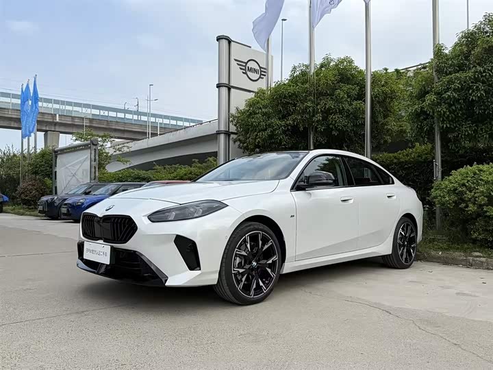 2025 BMW 2 Series 2025 225L M Sports Night Package