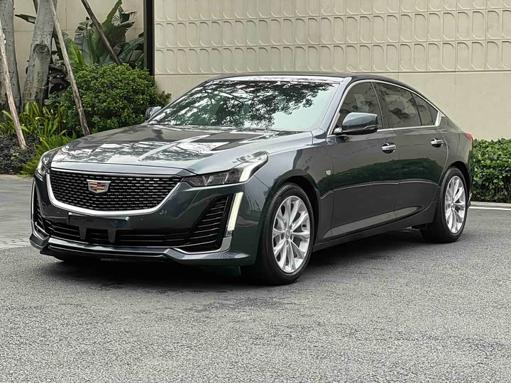 2021 Cadillac CT5 2021 28T luxury model