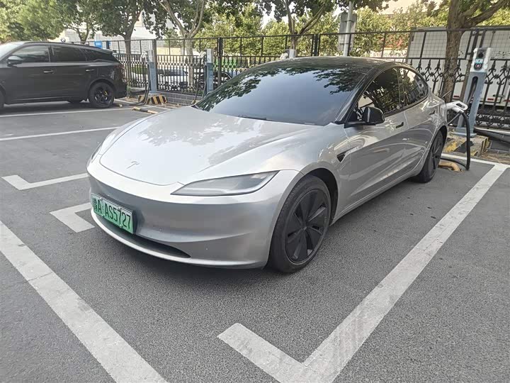 2024 Model 3 2023 rear-wheel drive version