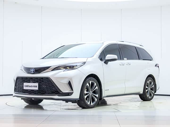 Grevia 2022 2.5L Hybrid Premium Edition
