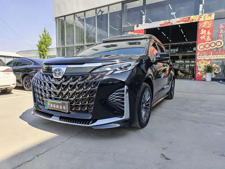 SIENNA 2026 2.5L dual-engine four-wheel drive premium edition