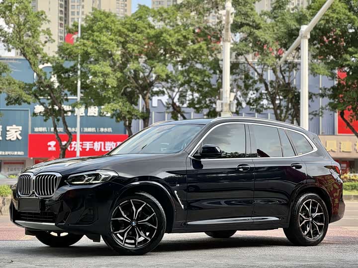 2022 BMW X3 2022 xDrive25i M Sports Package