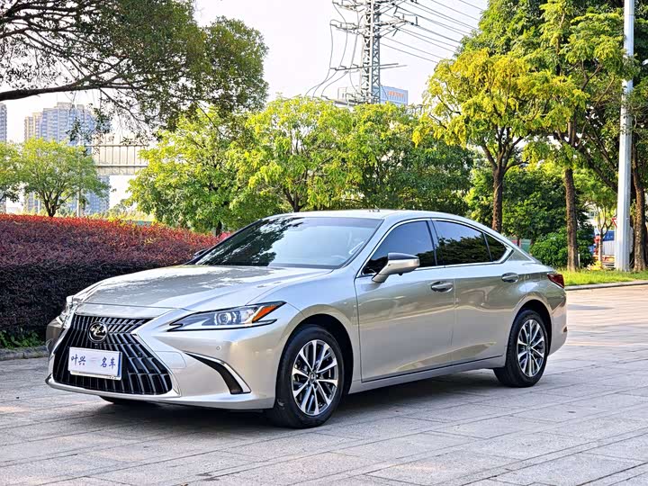 2024 Lexus ES 2023 200 Excellence Edition