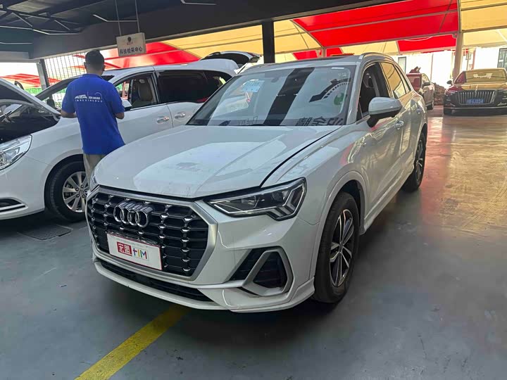2021 Audi Q3 2020 35 TFSI aggressive and dynamic