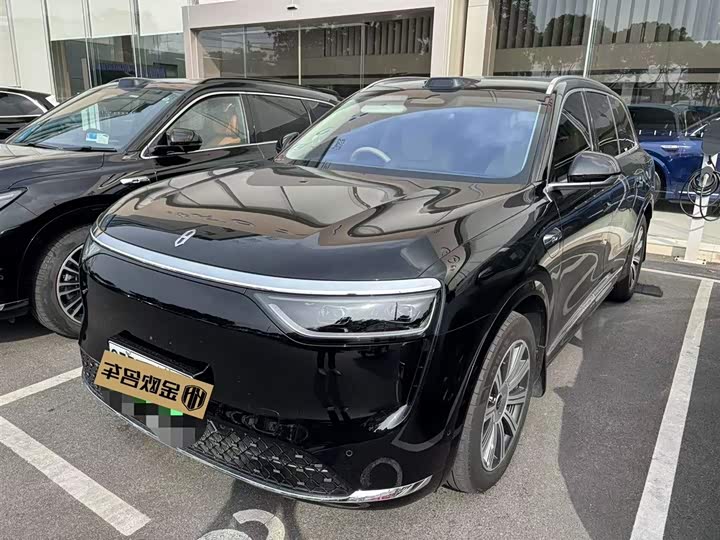 2025 Wenjie M8 2025 extended range Max version 53.4kWh 6-seater version (192-line lidar)
