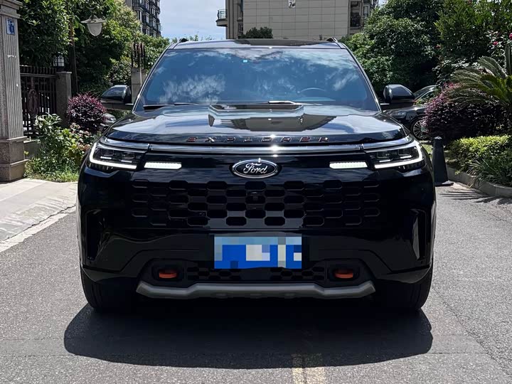 2023 Explorer 2023 EcoBoost 285 Kunlun Peak Edition 7 seats