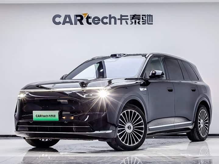 2025 Wenjie M8 2025 extended range Ultra version 53.4kWh 6-seater version (192-line lidar)
