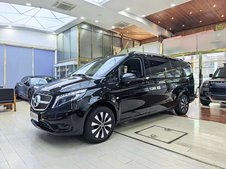 Vito 2023 2.0T Business Edition 7 seats