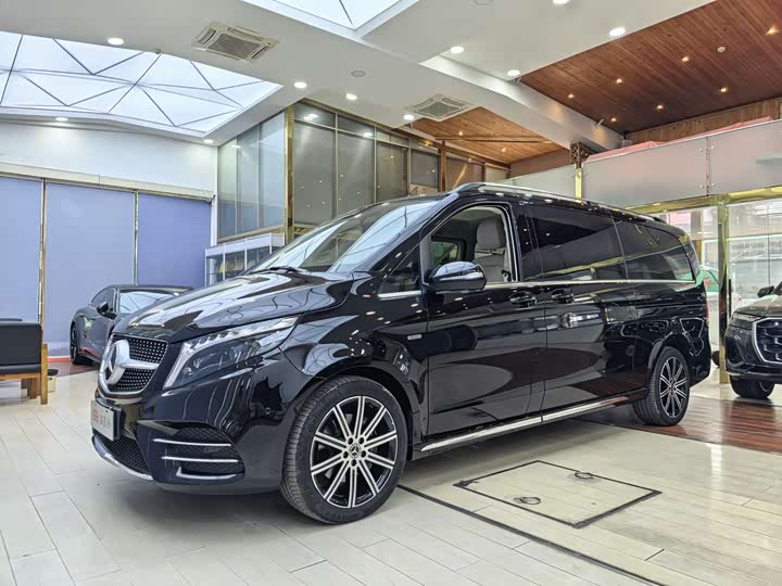 2024 Mercedes-Benz V-Class 2022 V 260 L Long Wheelbase Luxury Edition