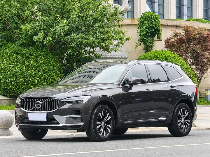 2022 Volvo XC60 2022 B5 AWD Luxury Edition