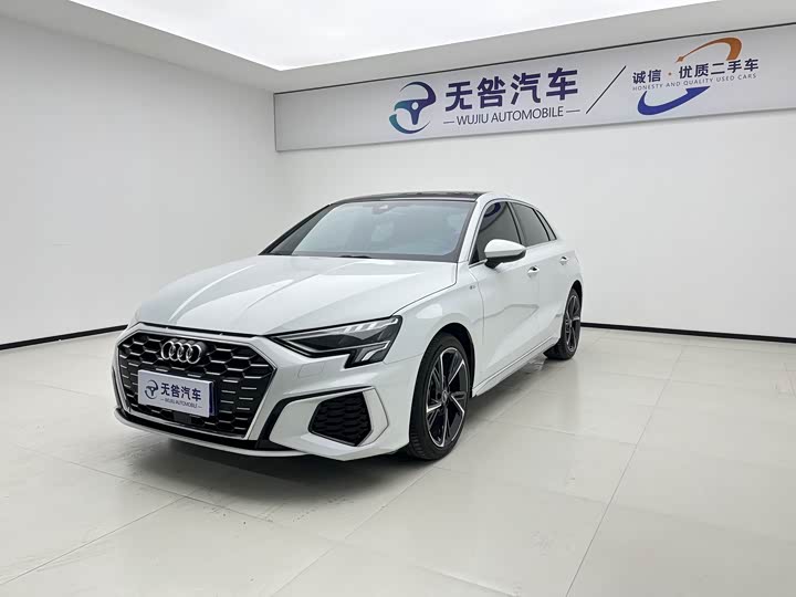 Audi A3 2023 Sportback 35 TFSI stylish and sporty