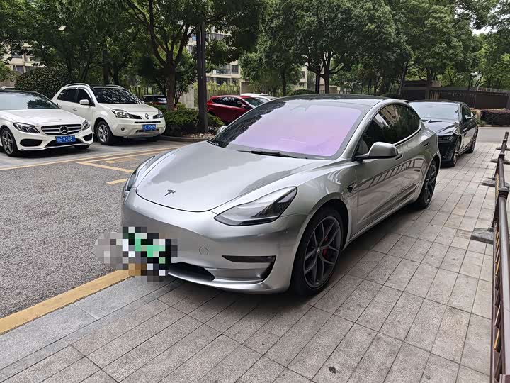 2022 Model 3 2022 Performance high-performance all-wheel drive version