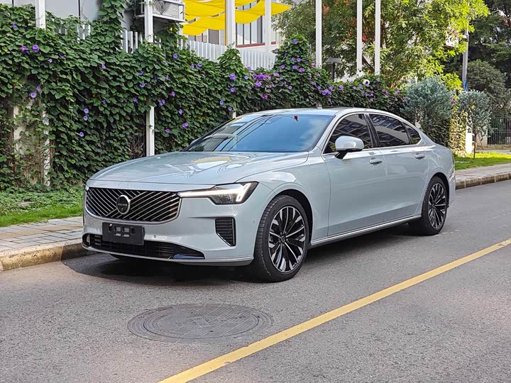 2025 Volvo S90 2026 B5 Zhiya Luxury Edition