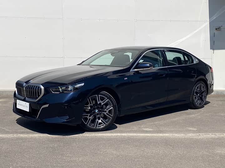 2025 BMW 5 Series 2024 530Li M Sport Luxury Package