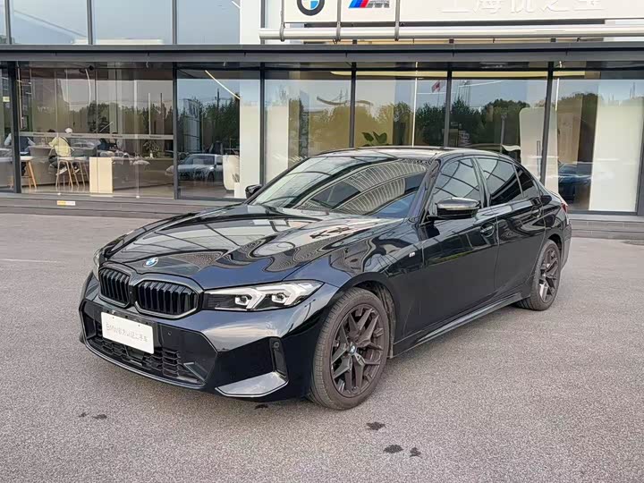 2025 BMW 3 Series 2025 330Li M Sports Night Package