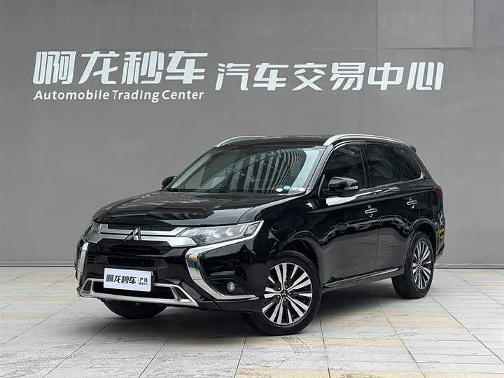 Outlander 2021 2.4L four-wheel drive exclusive version 7 seats