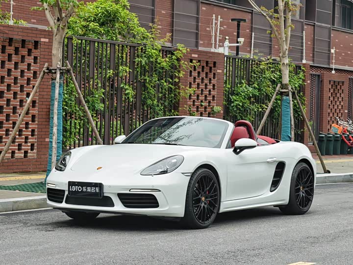 2024 Porsche 718 2022 Boxster 2.0T