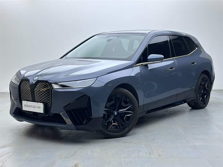 2023 BMW iX M60 2022 M60