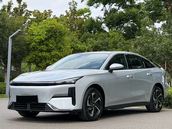 2025 Galaxy L6 2025 EM-i 140km Starship Edition