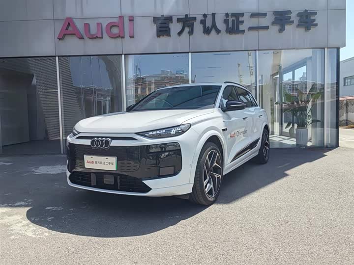2025 Audi Q6L e-tron 2026 first pilot version
