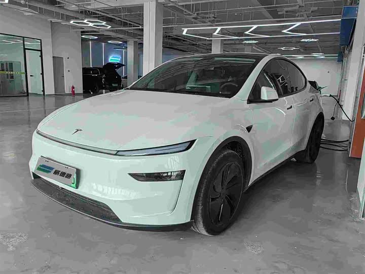 2026 Model Y 2025 rear-wheel drive version
